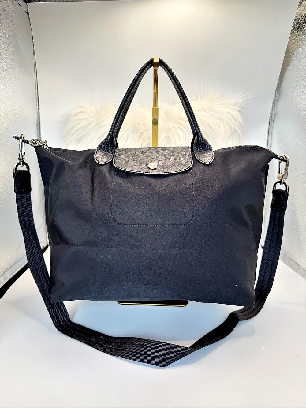 Longchamp Le Pliage Neo Medium Shoulder Bag